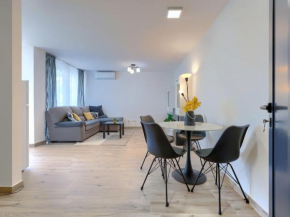 Apartment La Mar 2 by Interhome